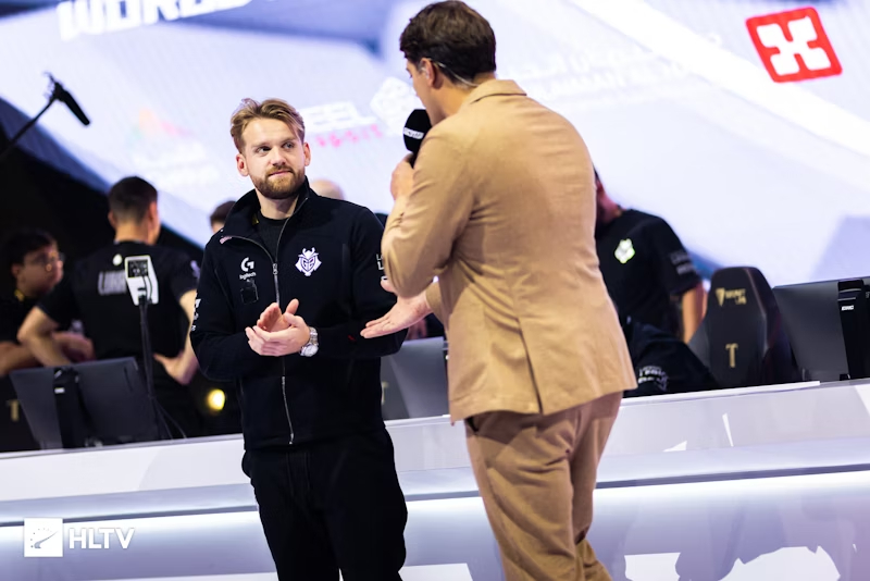 UP官方：经过双方友好的沟通和协商，我们告别 Decade （ Decade ）。